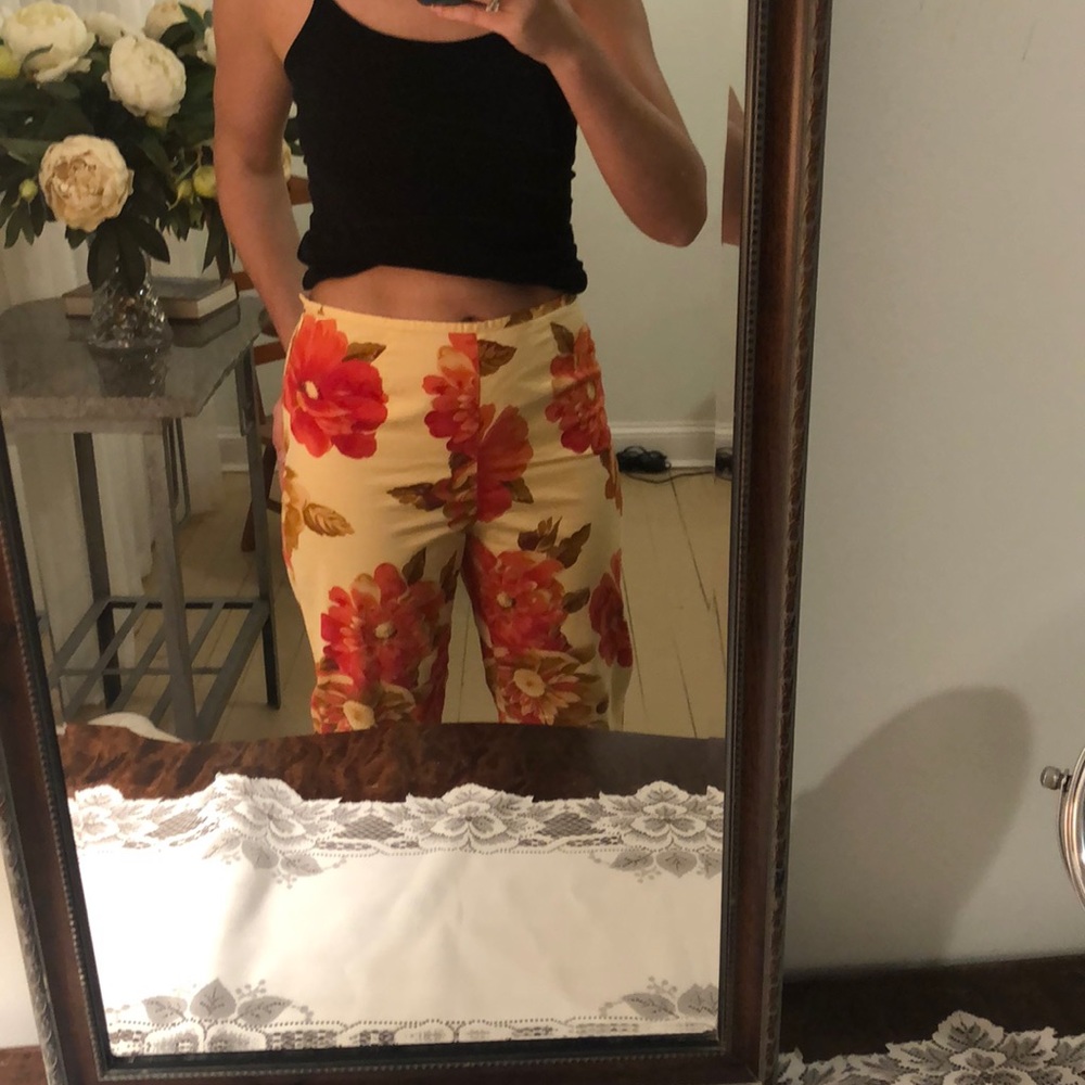 JONES NEW YORK Floral Capri size 6